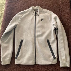 Nike tech sweater